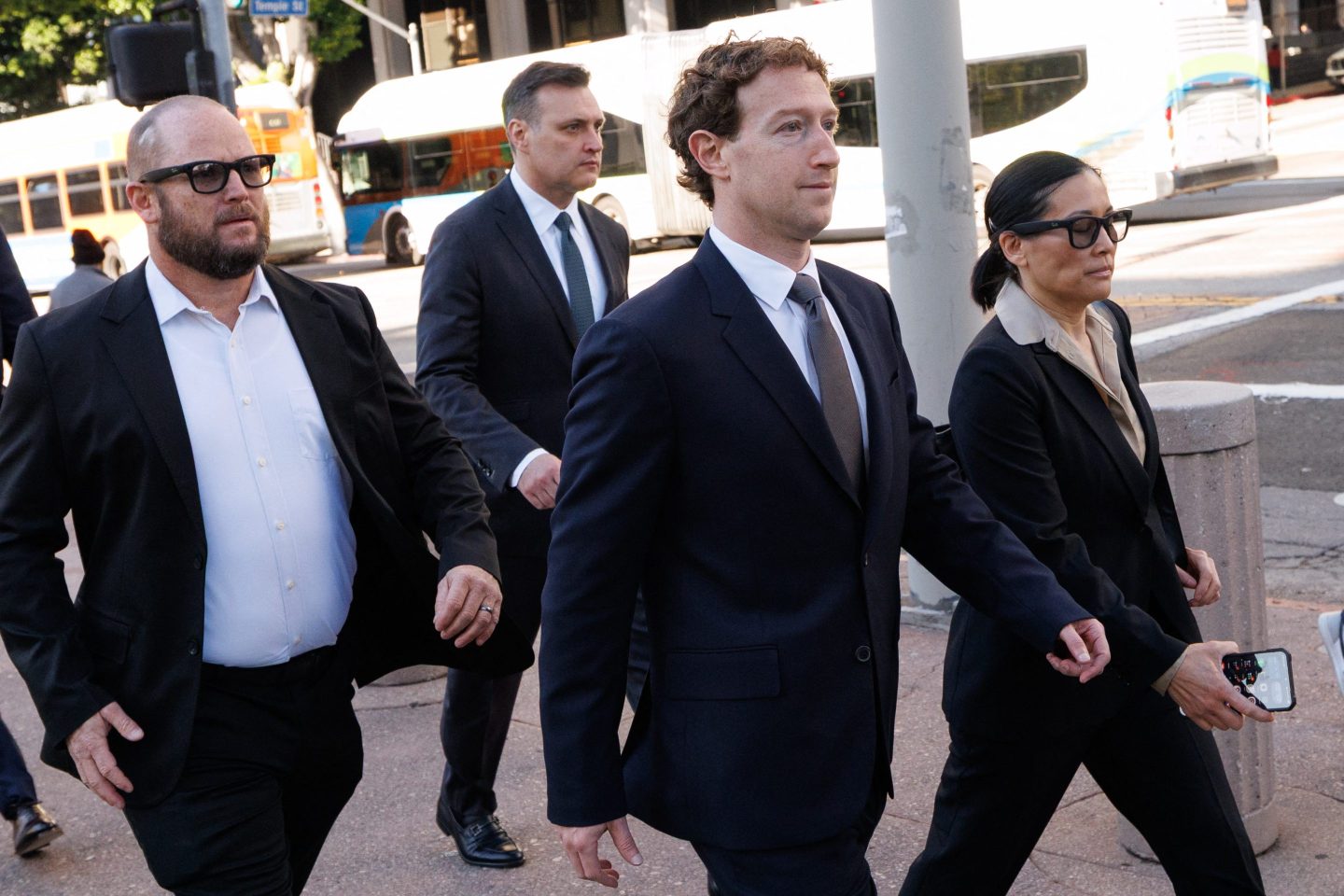 Zuckerberg on the Hot Seat: Blockbuster Trial Puts Facebook and Instagram’s Impact on Teens Under the Microscope