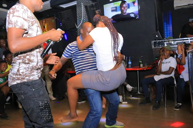 “Aliingiza Yote Nikiona, Kisha Vidole..” Kenyan Man Explain What He Saw Happen to The Lady As New Details Emerge Moment After