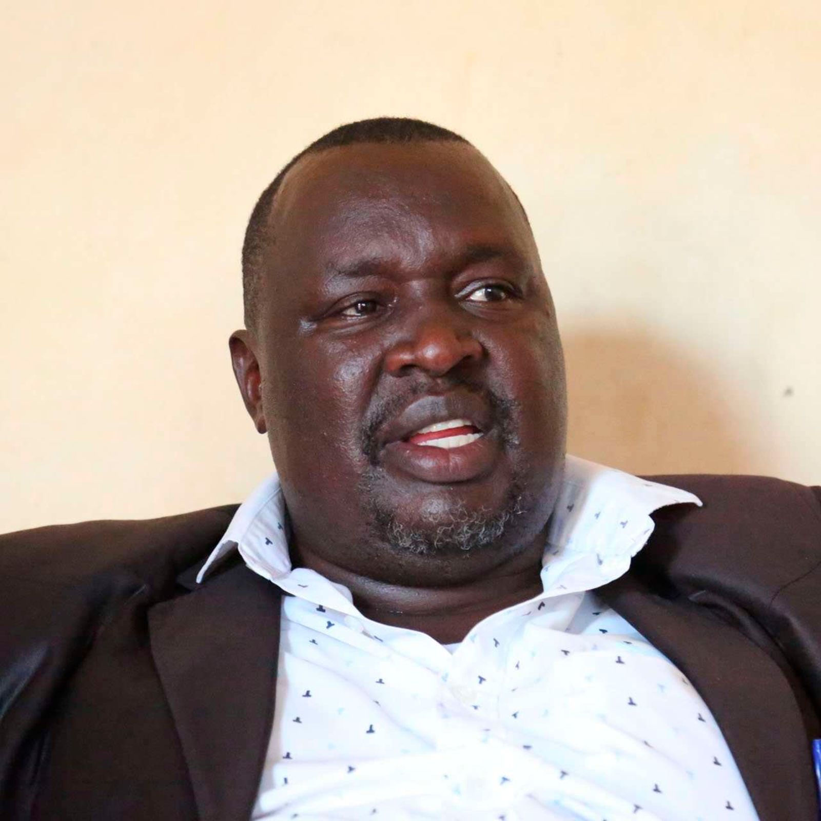 Siaya Youth Drops Bombshell on Facebook: “Give Me Makamu wa Makamu’s Job – I’m Qualified, He’s Not!”